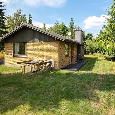 Ferienhaus Bright With Garden Terrace-by Traum *