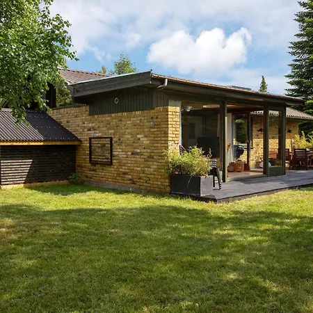 Ferienhaus Bright With Garden Terrace-by Traum Bøtø By