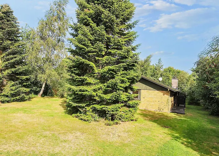 Bright With Garden Terrace-by Traum Casa de Férias *