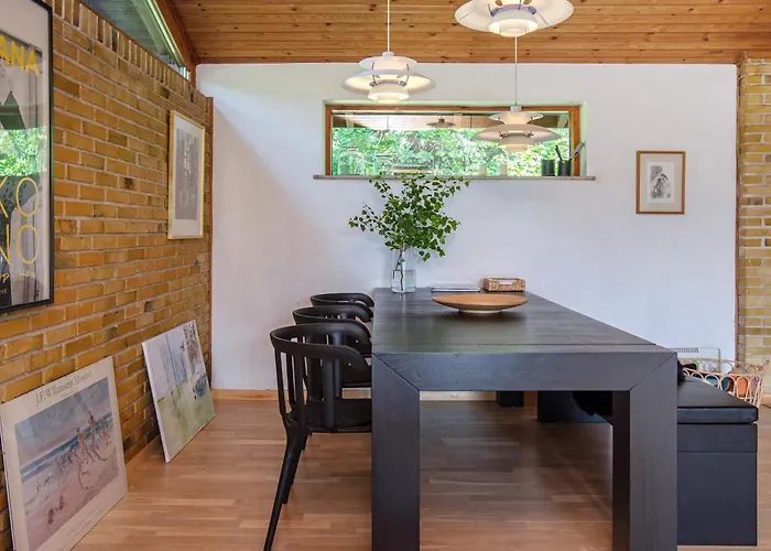 Bright With Garden Terrace-by Traum Casa de Férias