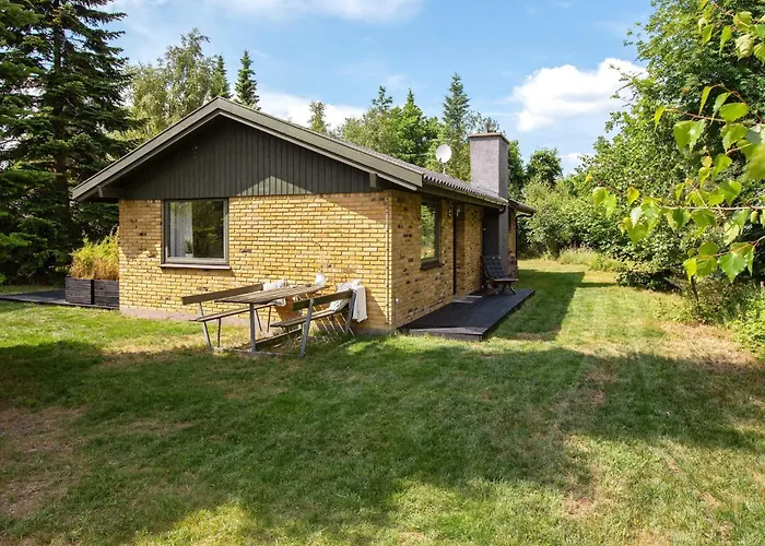 Casa de Férias Bright With Garden Terrace-by Traum *